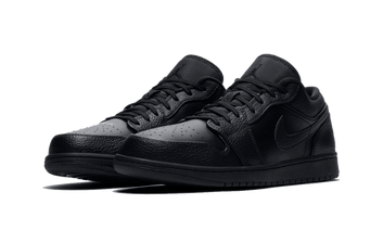 Air Jordan 1 Low Triple Black